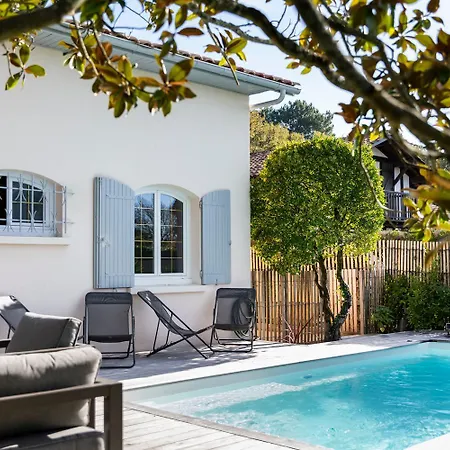 Moderne Avec Piscine, Spa, Boulodrome Et Plancha Gujan-Mestras