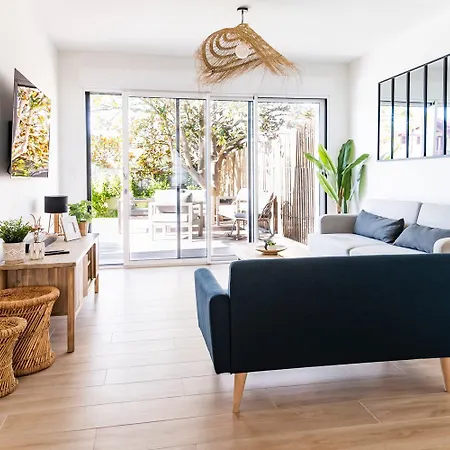 Moderne Avec Piscine, Spa, Boulodrome Et Plancha Villa Gujan-Mestras