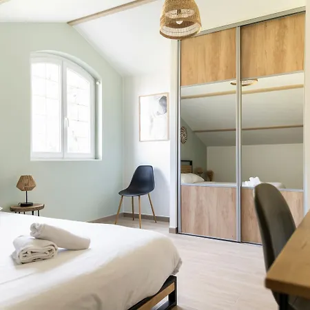 Moderne Avec Piscine, Spa, Boulodrome Et Plancha * Gujan-Mestras